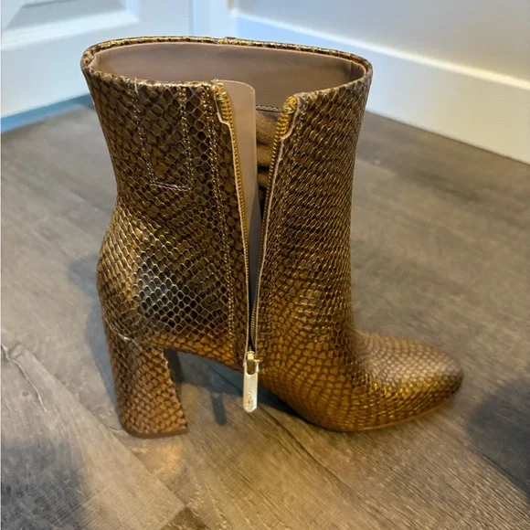 Sam Edelman Gold Daria Block Heel Boots 6.5 - Picture 2 of 5